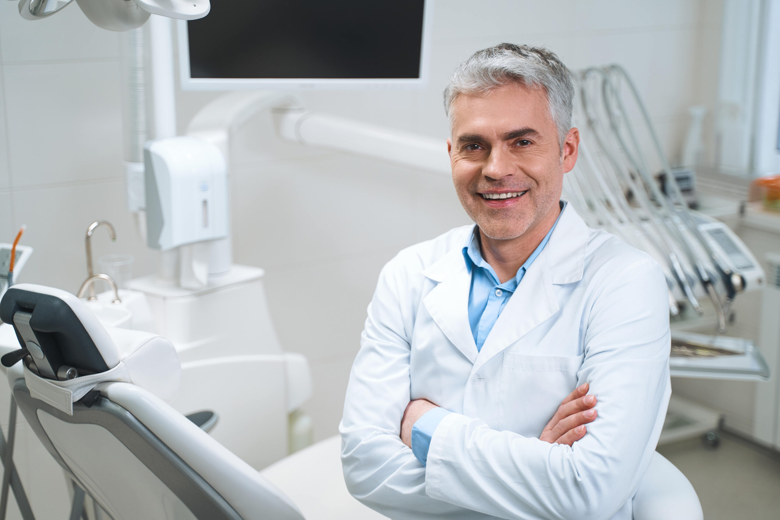 Dental Implants Pros And Cons | 301-662-0300 | Lee Family Dentistry