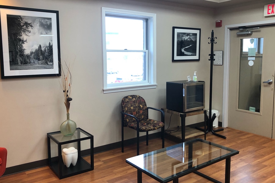 Lee Family Dentistry Frederick Md Waiting Room